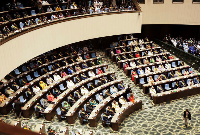 Cameroon's parliament approves bill to reintroduce vice president post 