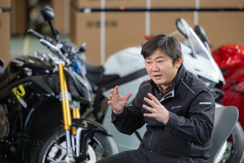 How a Chinese mechanic builds a world-beating motorcycle