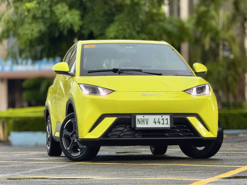 BYD loses EV sales lead to Tesla in Q1