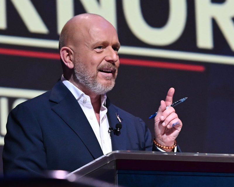 Trump backs Steve Hilton, ex-UK aide, for California governor