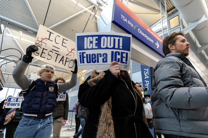 ICE arrests over 800 people after TSA data sharing