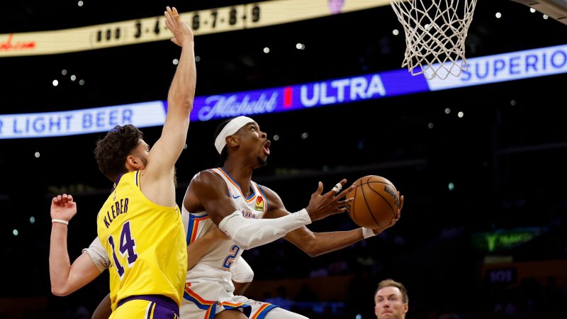 Shai Gilgeous-Alexander powers Thunder past injury-hit Lakers