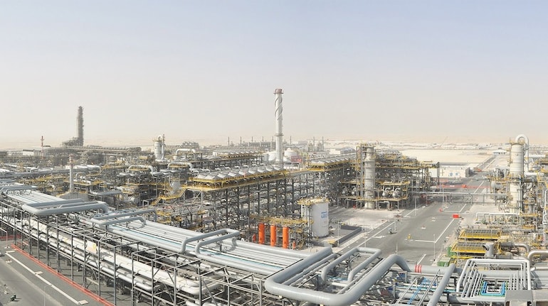  Breaking:  Fire erupts at key Abu Dhabi gas facility