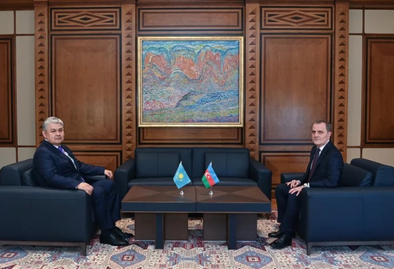 Azerbaijani, Kazakh FMs discuss strategic partnership in Baku talks