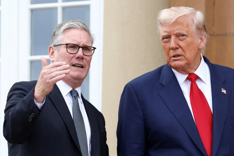 Starmer and Trump mull restoring access to Strait of Hormuz