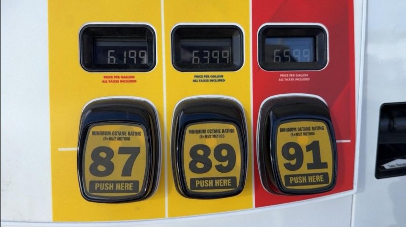US gas prices slide 2 cents to $4.14 a gallon 
