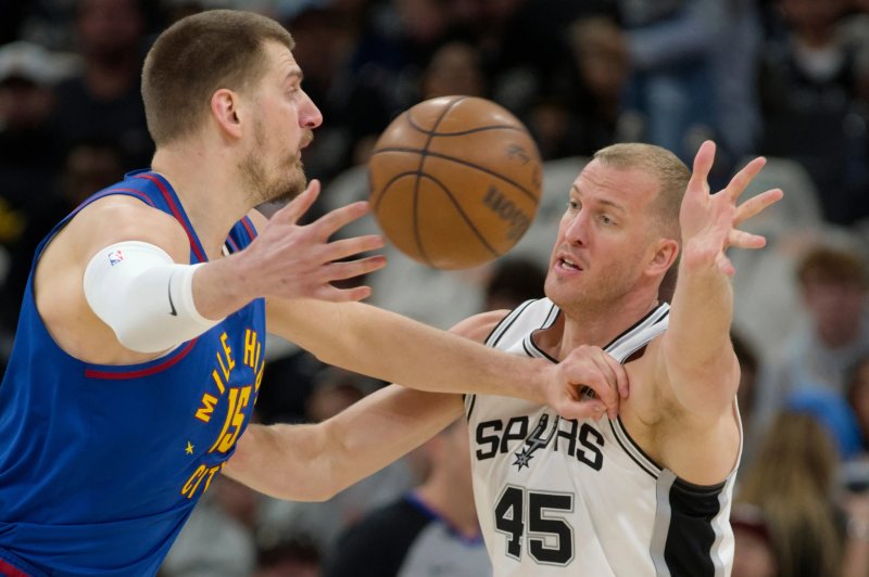 Nuggets secure No. 3 seed as Jokic hits 65-game mark
