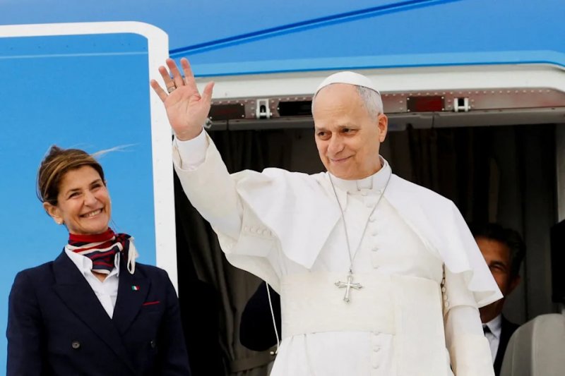 Pope Leo XIV starts landmark Algeria visit -  VIDEO 