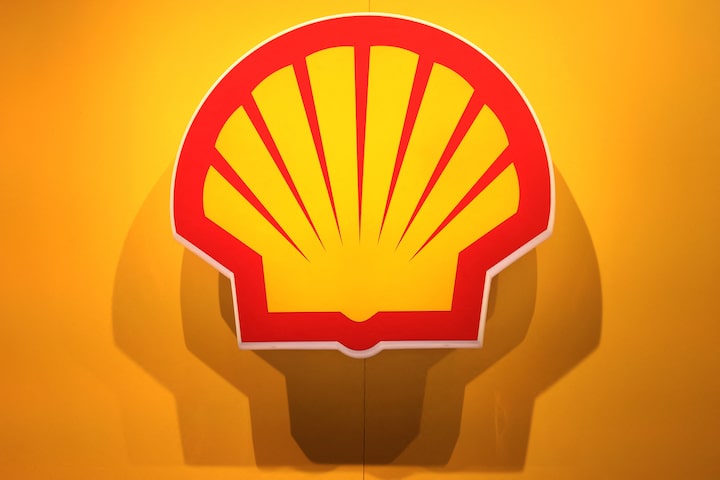 Shell and BP split over climate activist vote at AGMs