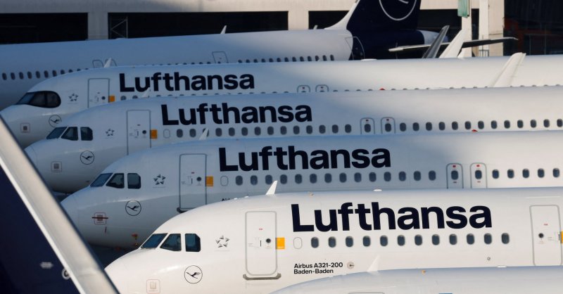 Lufthansa strike grounds hundreds of flights for second day