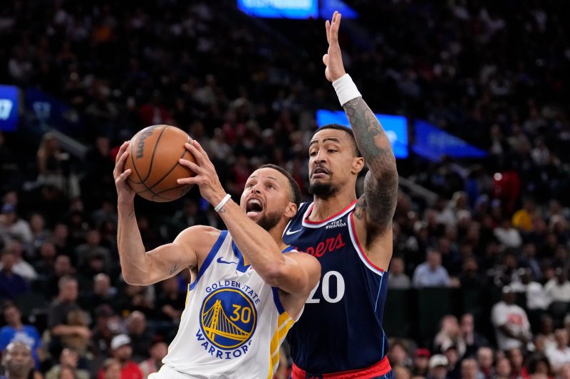 Warriors rally late to stun Clippers in play-in game