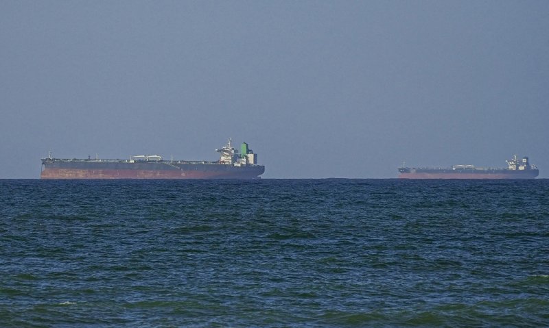 Strait of Hormuz: How many vessels transited in 24 hours?