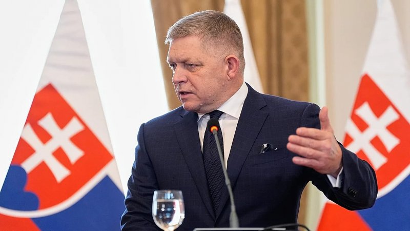 Slovakia backs €90 billion loan for Ukraine
