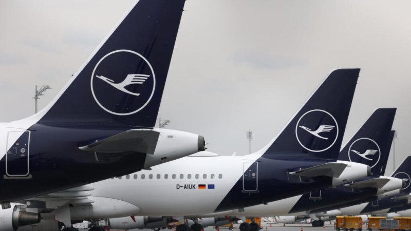 Lufthansa flight disruptions worsen as strike drags on