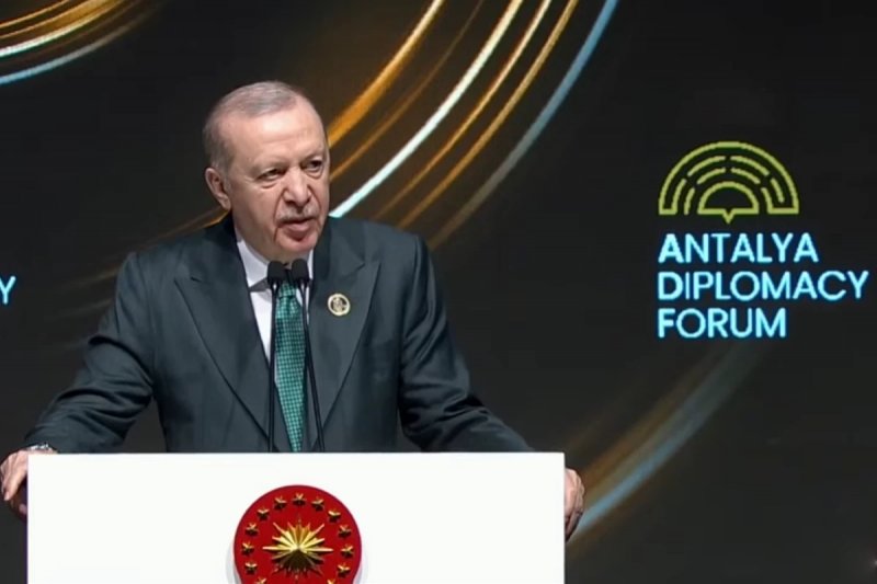 Erdoğan: Türkiye maintains goal of full EU membership 