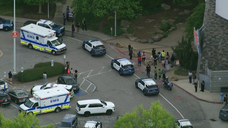 Three injured in shooting at Triangle Town Center in Raleigh, NC -  VIDEO 