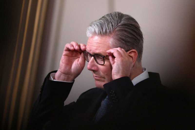 Starmer faces parliament amid Mandelson vetting scandal