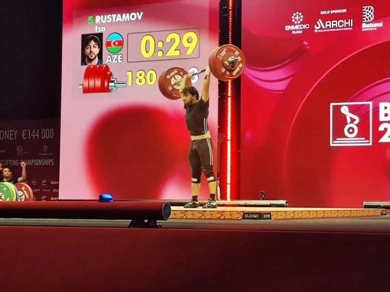 Azerbaijani weightlifter wins silver at European Championships