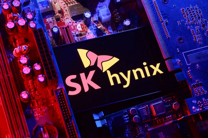 SK Hynix to invest $13 billion in new AI memory plant 