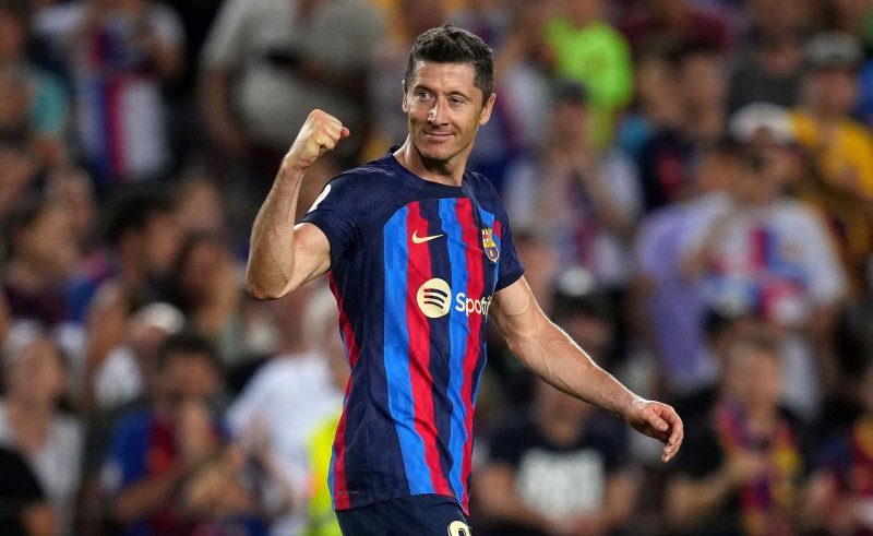 Juventus lead Milan in chase for Barcelona’s Lewandowski