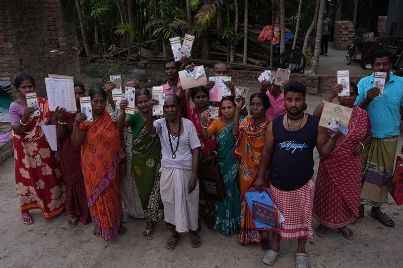 West Bengal elections as a fierce battle unfolds across dozens of constituencies 