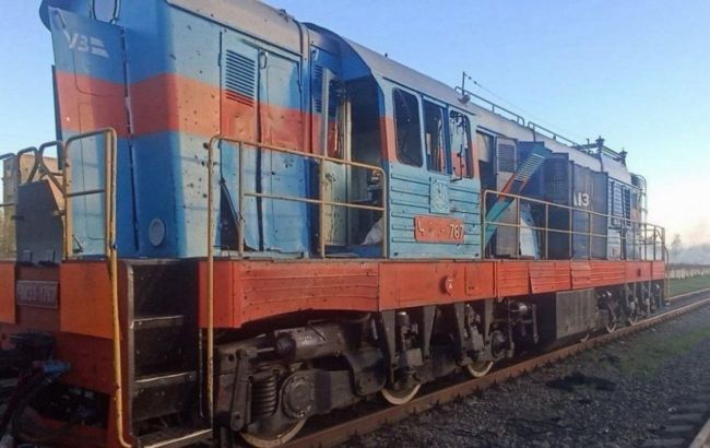 Woman killed as Russia strikes Ukraine railway