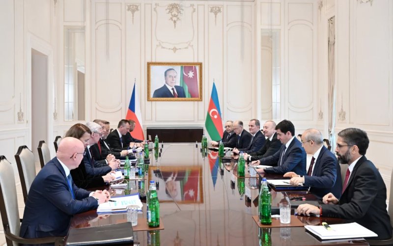 President Aliyev, Czech PM start expanded meeting in Gabala