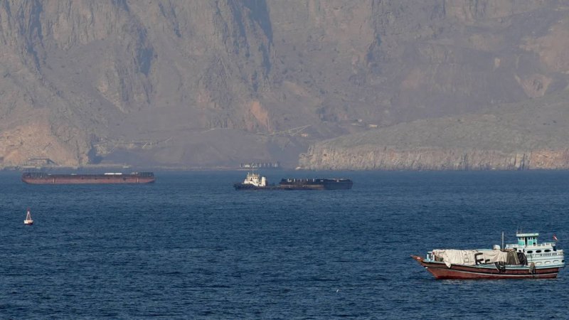Shipping through Strait of Hormuz remains subdued
