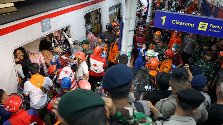 Jakarta train crash leaves 14 dead, dozens trapped -  VIDEO 
