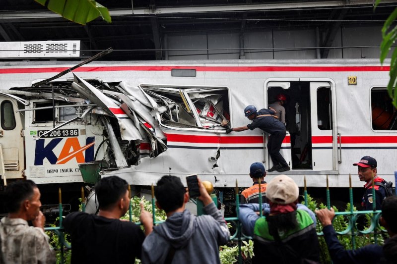 Indonesia to revamp rail crossings after deadly train crash