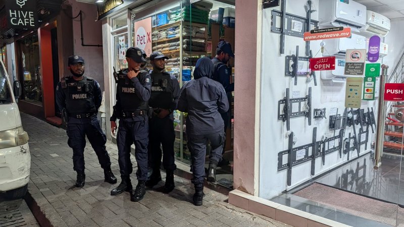 Maldives police search news outlet over report on president’s affair