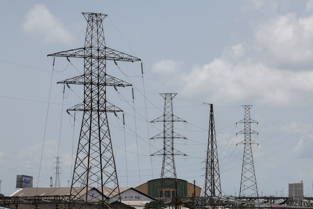 Nigeria's commercial capital Lagos bets on local power as grid falters 