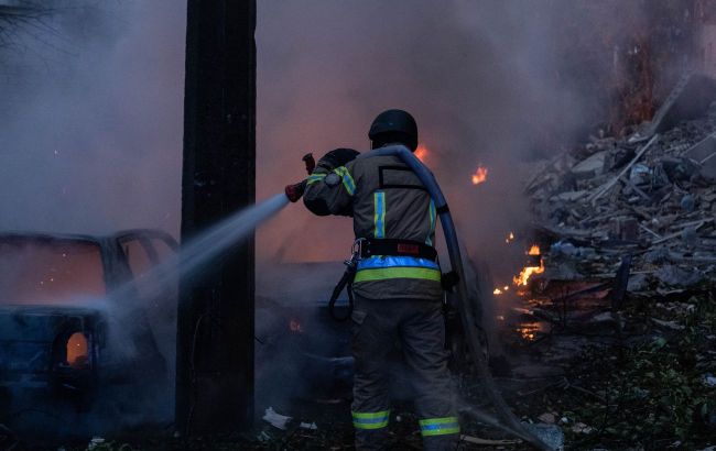 Russian strikes hit homes in Sumy and Kharkiv