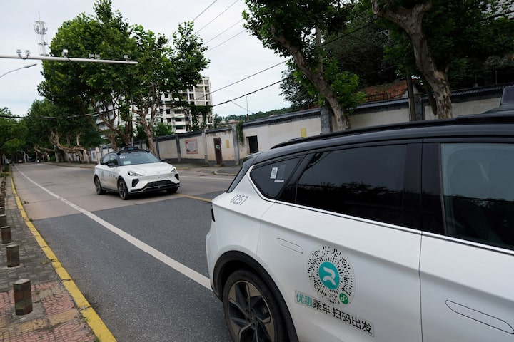 China freezes robotaxi permits after Baidu’s massive Wuhan outage