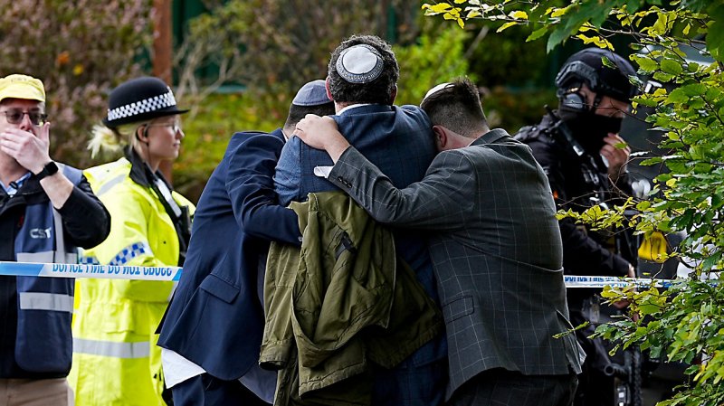 Two injured in London stabbing against Golders Green Jews -  VIDEO 