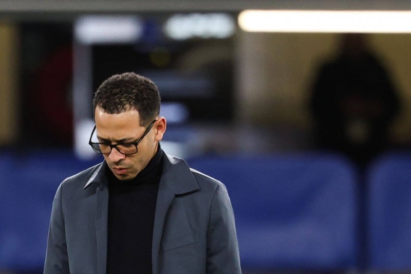 Chelsea fire Rosenior with candidates emerging