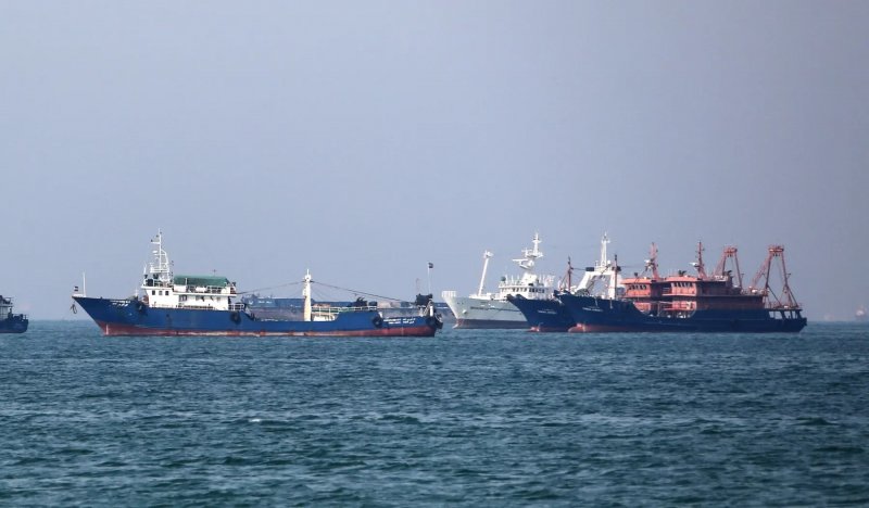 US-Iran naval confrontation in Hormuz looms over failed Islamabad talks