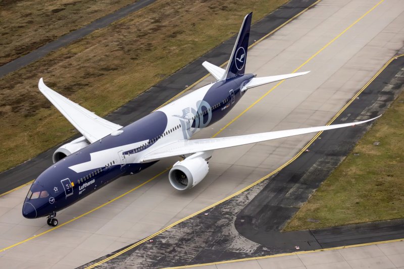 Seven Birmingham Airport flights scrapped as Lufthansa cabin crew strike