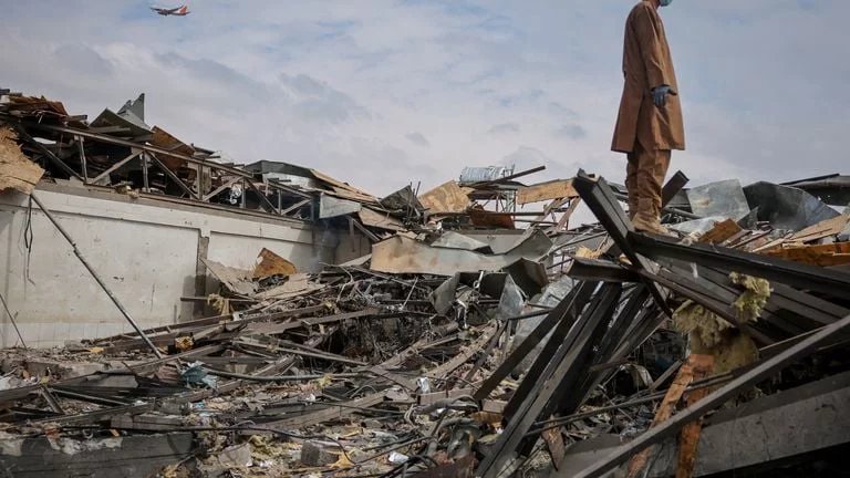 China says Afghanistan and Pakistan agree to pursue comprehensive peace