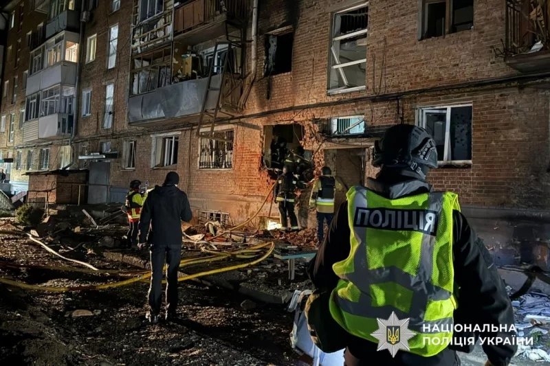 News about - Sumy hit twice: apartments set ablaze in attack -  PHOTO 