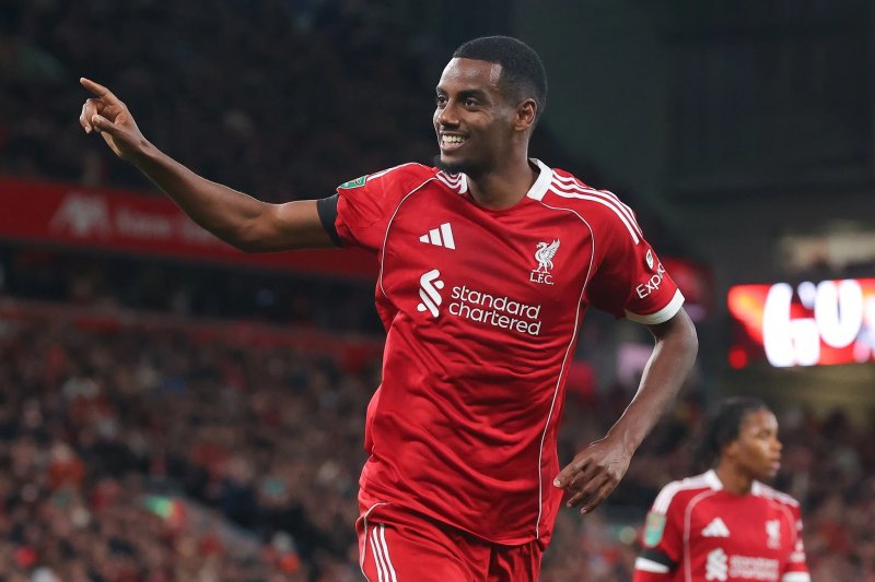 Alexander Isak back in Liverpool training this Thursday