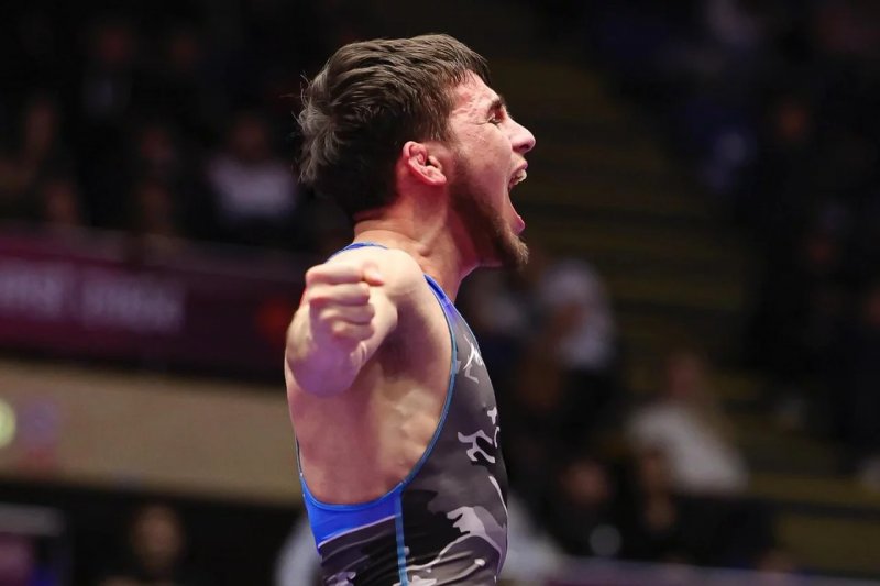 Azerbaijani wrestler wins bronze at European Championships