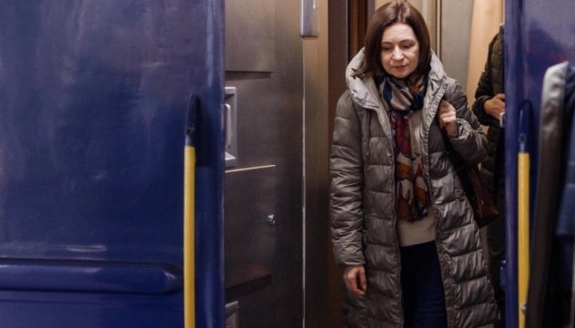 Maia Sandu joins Zelenskyy in Kyiv to mark 40th Chornobyl anniversary