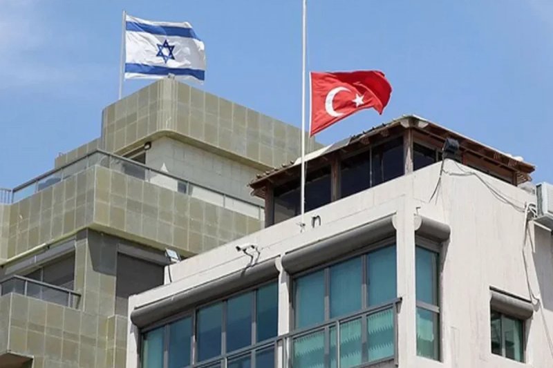 Shooting near Israeli consulate in Istanbul leaves dead and injured 