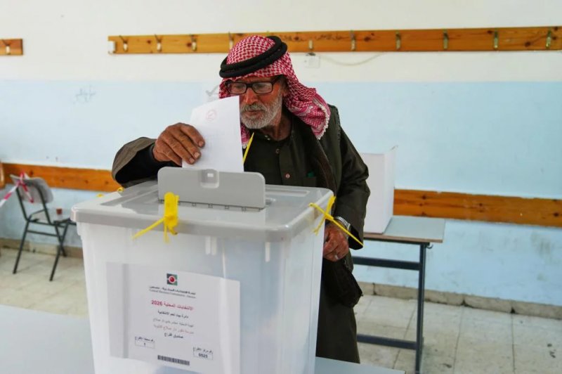 News about -  Crisis vote: Palestinians lose faith in local elections 
