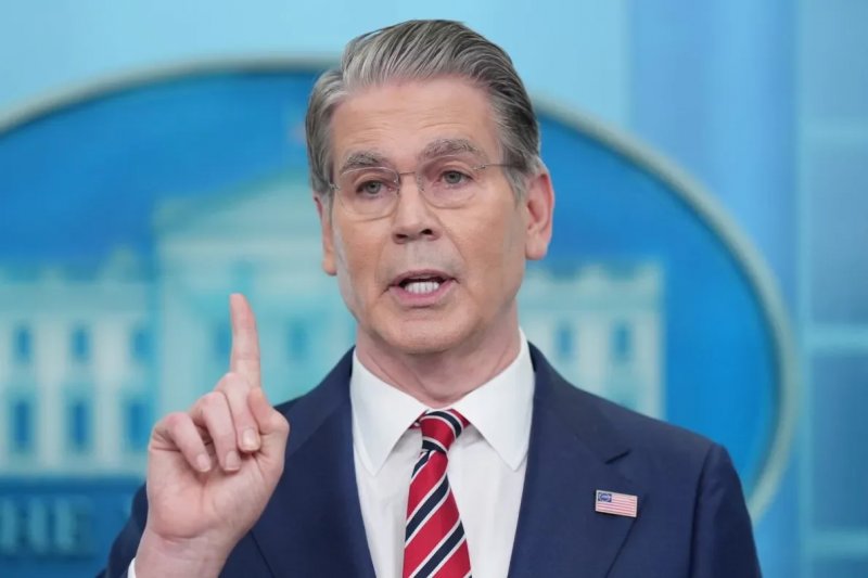 US ends oil sanctions waivers for Iran and Russia as energy prices stabilize