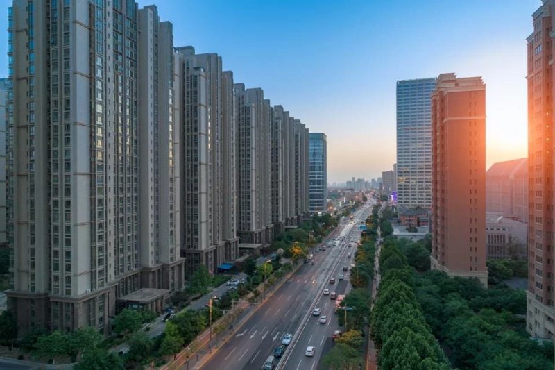 China’s home prices extend decline in March as property slump persists