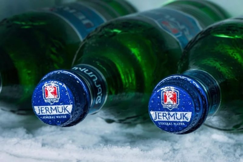 Russia halts sales of another million bottles of Armenian mineral water