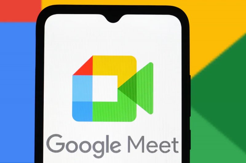 Even Google’s CEO struggles with Google Meet glitch