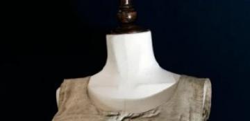 Rare Titanic life jacket fetches record sum at auction